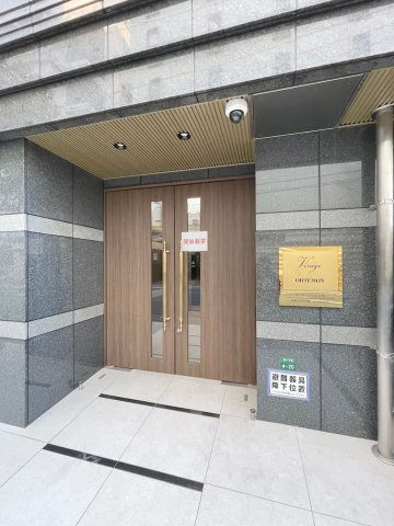 ヴィラージュ大手門　舞鶴小学校区のエントランス|ヴィラージュ大手門