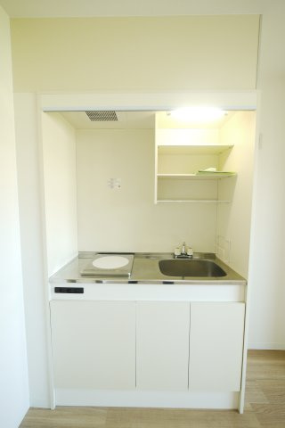 コレドールのキッチン|※写真は別の部屋のものです。