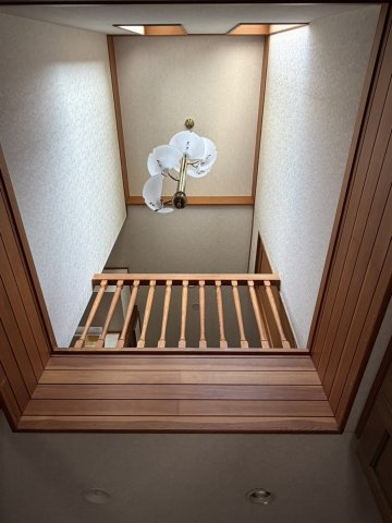 中古戸建　甘楽町福島の内装|吹抜を明るく照らします
