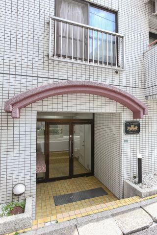 スカイコート後楽園第2のエントランス