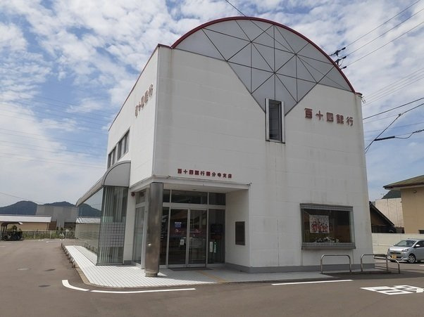 リヴィエール・ウエストⅠの周辺|百十四銀行国分寺支店さんまで450m