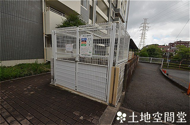 ホワイトキャッスル今池のその他共用部分|ゴミステーション
