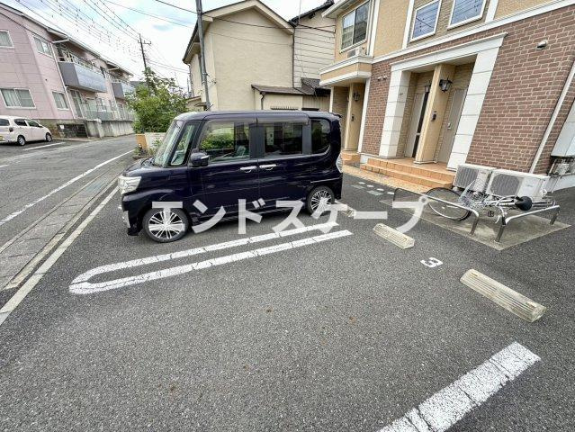 ブリーゼ大門の駐車場|高崎、前橋のお部屋探しはエンドスケープまで！お客様の理想お聞かせ下さい♪