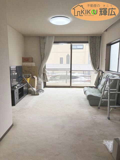 加古川市加古川町美乃利　中古戸建の居間・リビング