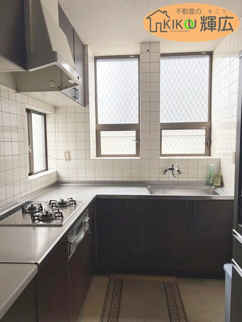 加古川市加古川町美乃利　中古戸建のキッチン