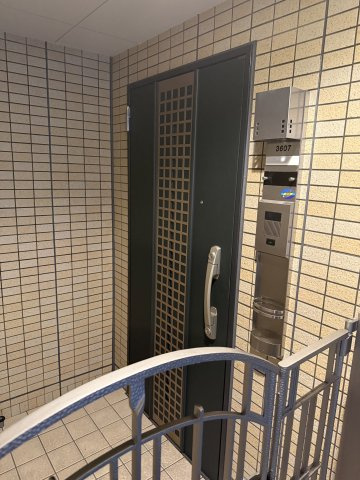 キングスクエアランドレックスC棟のその他