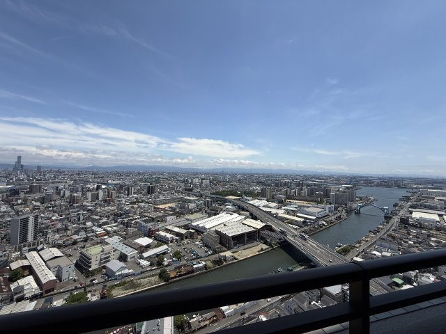 キングスクエアランドレックスC棟の展望