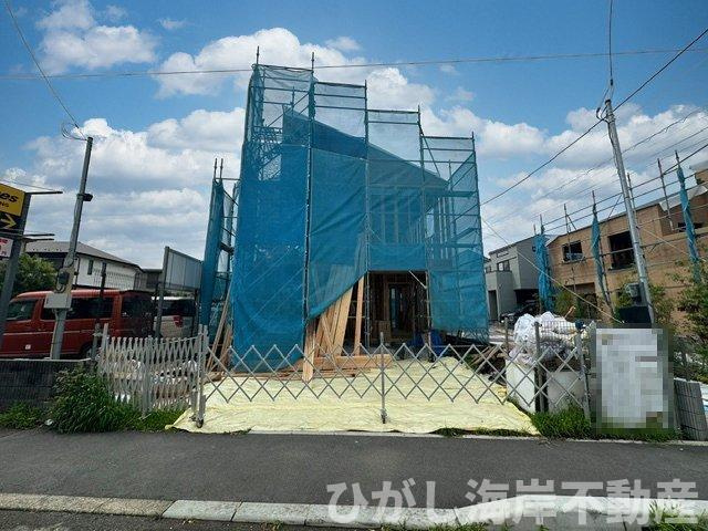 藤沢市辻堂東海岸１丁目　新築戸建　全２棟の外観|7月5日撮影　建築中　現地外観