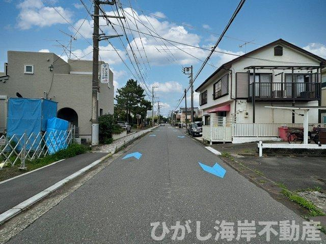 藤沢市辻堂東海岸１丁目　新築戸建　全２棟の前面道路含む現地写真|7月5日撮影　建築中　現地外観