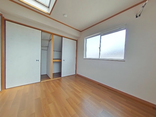 尼崎市南武庫之荘９丁目中古戸建の洋室|３階　東側洋室