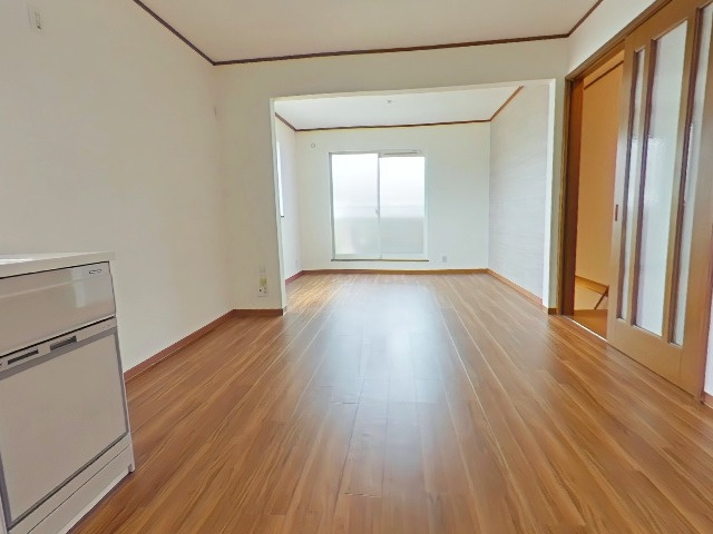 尼崎市南武庫之荘９丁目中古戸建の居間・リビング