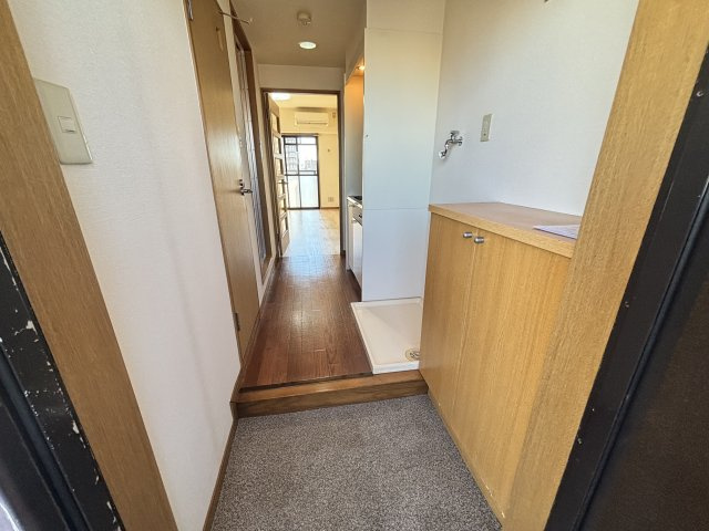 レジデンス中島の玄関