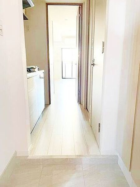RELUXIA新御徒町の玄関