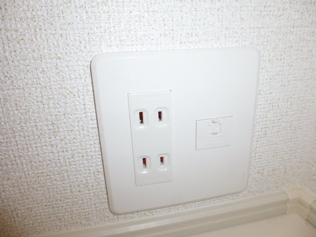 ダイヤモンドシャインの設備|電話モジュラー