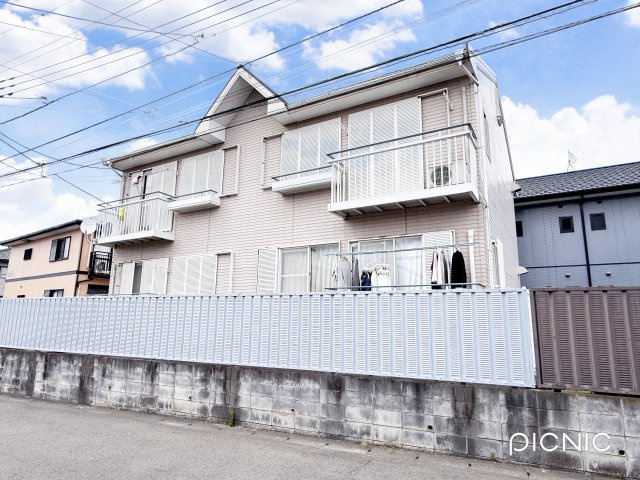 綾瀬市寺尾北１丁目のアパート