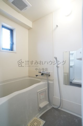 雅マンションパートⅠの浴室