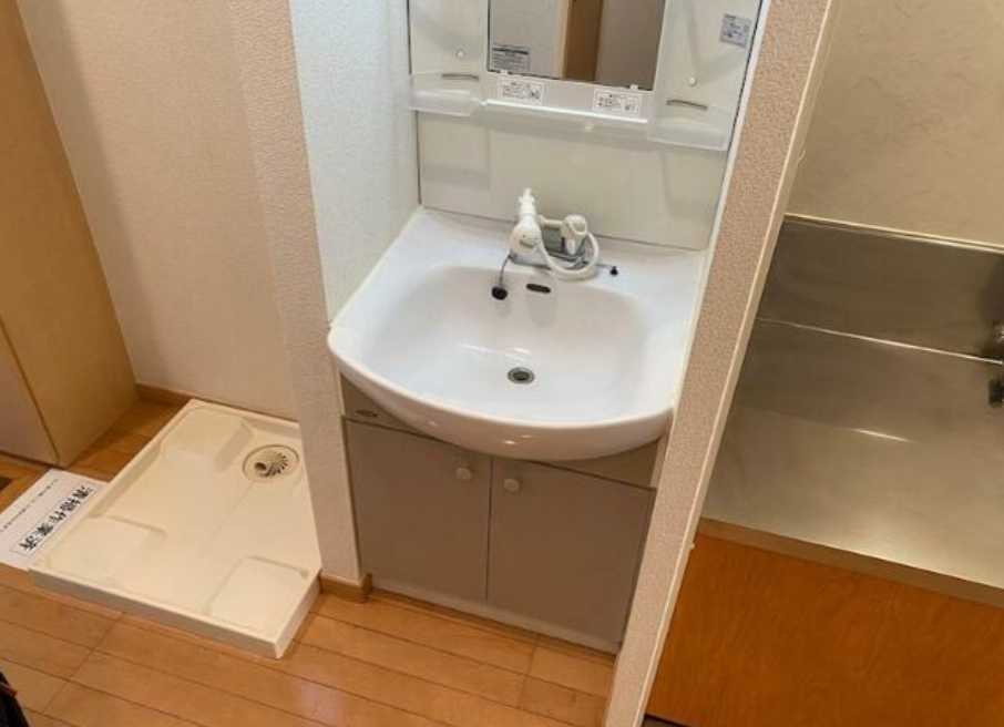 アネーロ駒沢　角部屋　バストイレ別　独立洗面台の洗面所