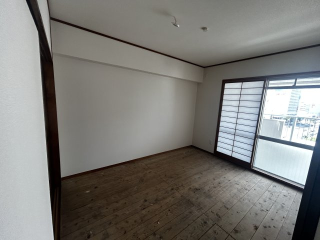 メゾンセンチュリー泊の和室