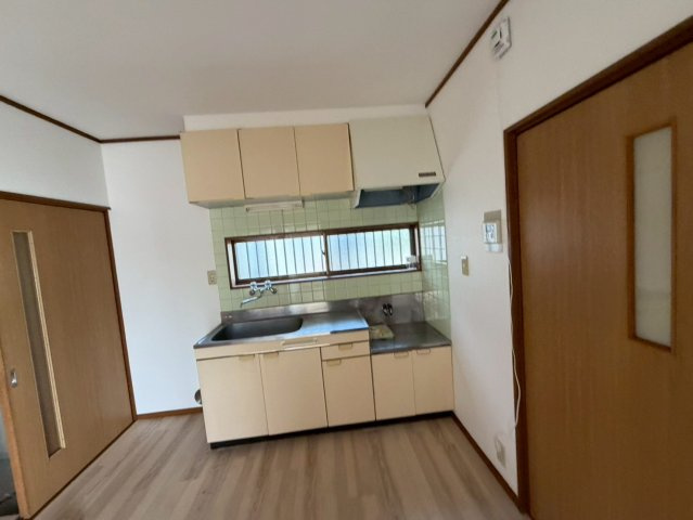 静岡県沼津市　一棟のキッチン