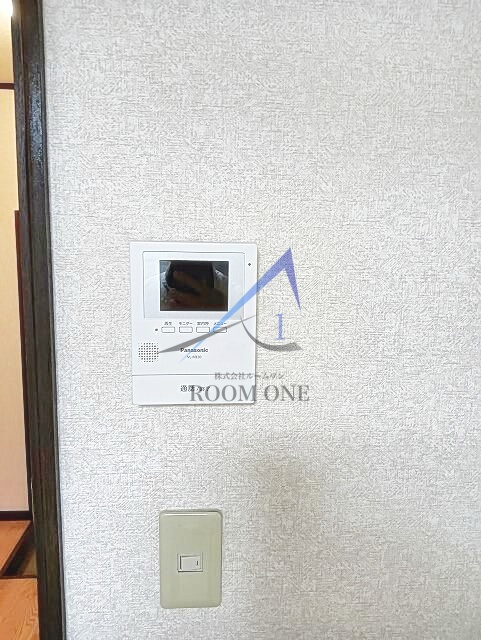 サンステイタスのセキュリティ|モニター付きインターホンです。