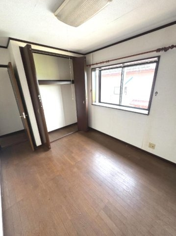 山武郡九十九里町片貝　中古戸建の洋室|九十九里片貝海岸まで車約3分　平成9年9月築 ４LDK 閑静な立地  駐車2台可能