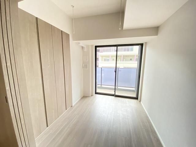 ＯＮＥ　ＲＯＯＦ　ＲＥＳＩＤＥＮＣＥ　ＴＡＭＡＣＨＩの居間・リビング