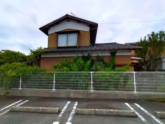 ■□米子市車尾5丁目売土地□■の外観|古家付き土地となります。
建物未登記です。