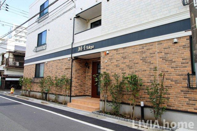 大田区南蒲田２丁目の賃貸マンションのエントランス