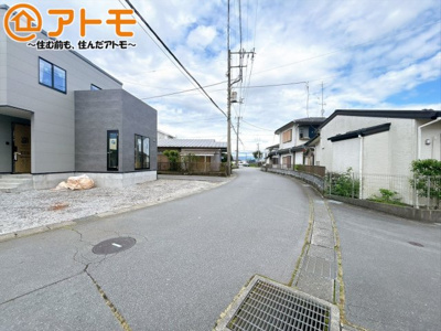 【前面道路含む現地写真】 | 御殿場市萩原1期　新築一戸建て　2号棟