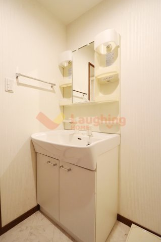 ブランドルフの独立洗面台|独立洗面化粧台が付いています
