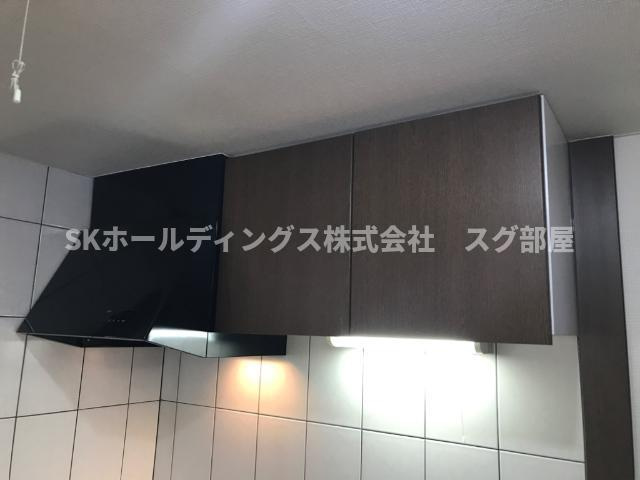 ウォーカーヒル　（ＷＡＬＫＥＲ　ＨＩＬＬ）のキッチン|キッチン吊戸棚