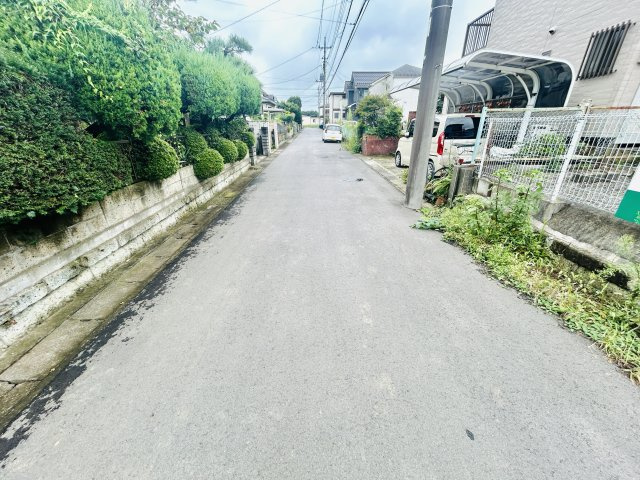 四街道市旭ケ丘2丁目4期【現地販売会】の前面道路含む現地写真|8月6日撮影