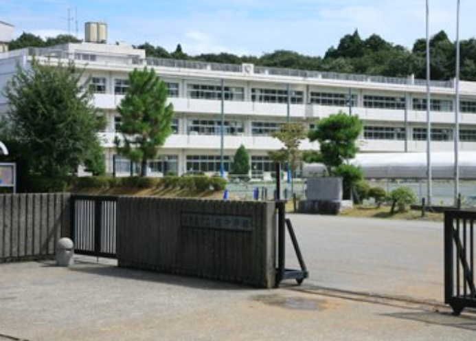 四街道市旭ケ丘2丁目4期【現地販売会】の周辺|旭中学校