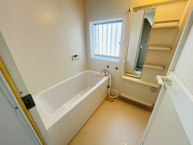 北舞子1丁目戸建の浴室