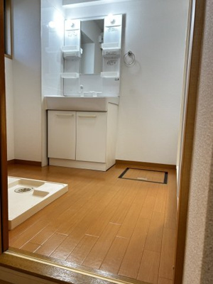 【独立洗面台】 | 秋津グリーンプラザⅢ | 現況を優先いたします。