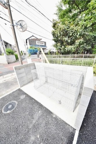 市川市原木３丁目のアパートの駐車場