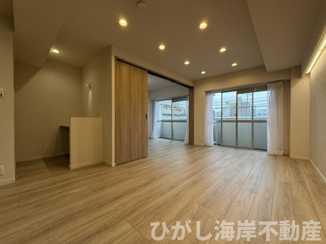 星和平塚宝町ハイツの居間・リビング|新規リフォーム完了！　14.5帖　LDK