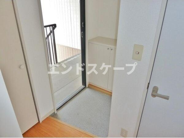 グランシャリオBの玄関|高崎、前橋のお部屋探しはエンドスケープまで！お客様の理想お聞かせ下さい♪