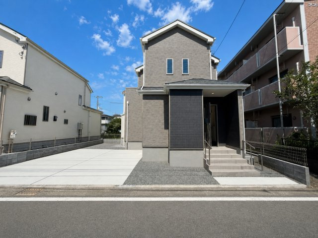 沼津市原380番　新築戸建　全2棟 B号棟の外観|いつでも内覧できます！お気軽にnattoku不動産にお問合せください