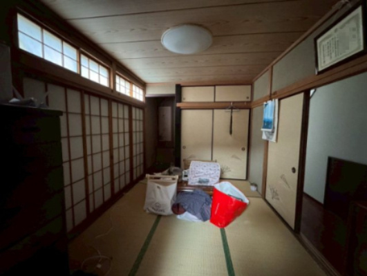 -三丁目不動産-　寄居町鉢形　平成6年築の和室|1階