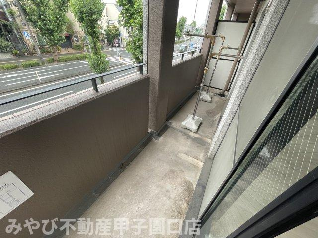 ユーセービルのバルコニー