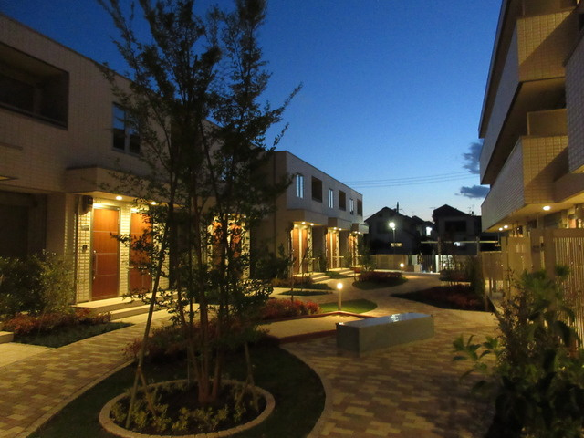 BORIKI　しゃくじい公園　南棟のその他共用部分|★夜も落ち着いた雰囲気★