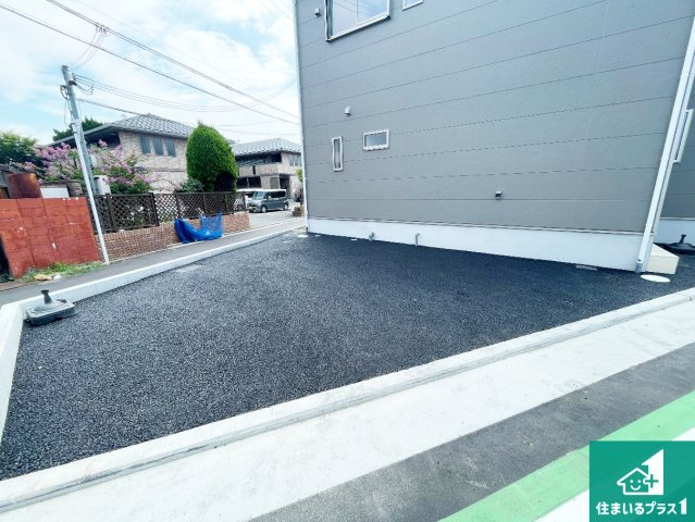 八尾市安中町　第2期　新築一戸建ての駐車場|駐車スペース！散水栓があるので、こまめに愛車を洗えます！