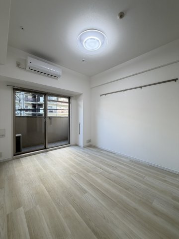 Fortuney北堀江の居間・リビング