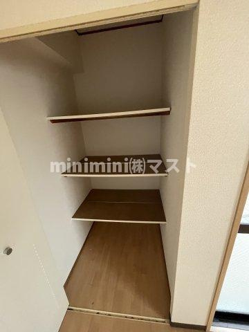 エイバー新野田の収納