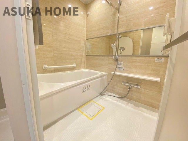 ラディエンス関内南の浴室|毎日の疲れを癒すバスタイム。浴室換気乾燥暖房機付きでお風呂の環境の維持にも！