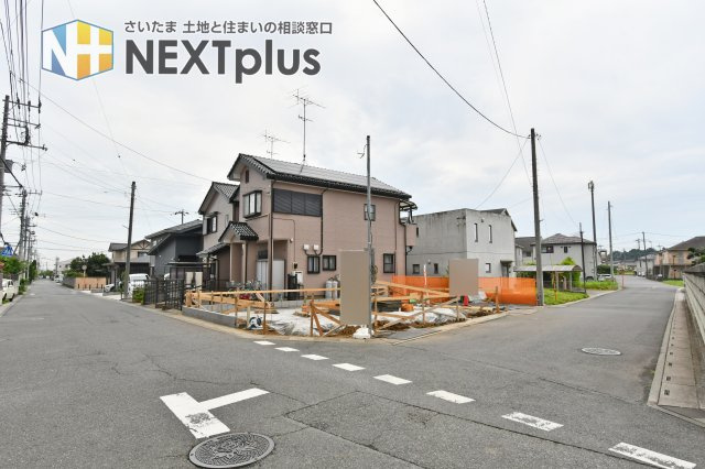北足立郡伊奈町内宿台４丁目　全１棟の前面道路含む現地写真