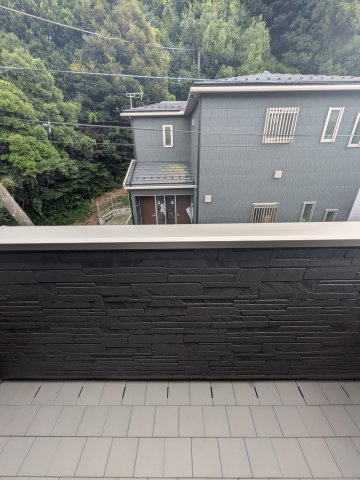 田谷町貸家のバルコニー