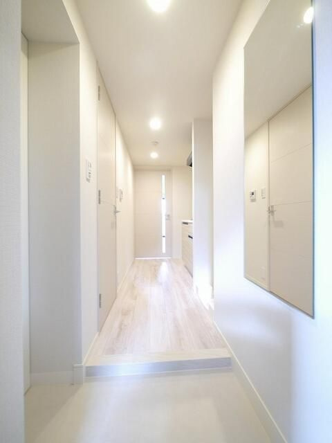 ＳＨＯＫＥＮ　Ｒｅｓｉｄｅｎｃｅ横浜生麦Ⅱの玄関