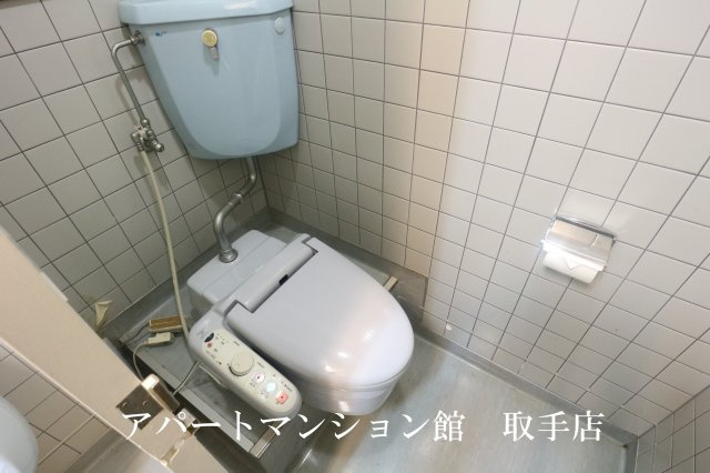 山中屋本店ビルのトイレ